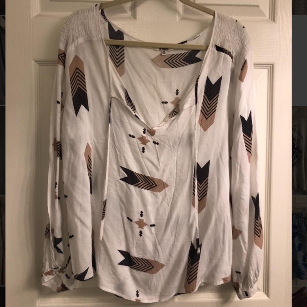 BB Dakota long sleeve top